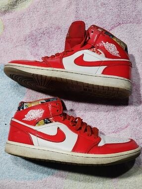 Nike Air Jordan 1 Mid SE Red Barcelona Sweater Sz 8.5